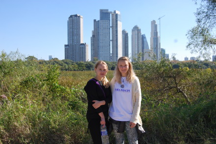 I Reserva Ecológica - Buenos Aires i baggrunden